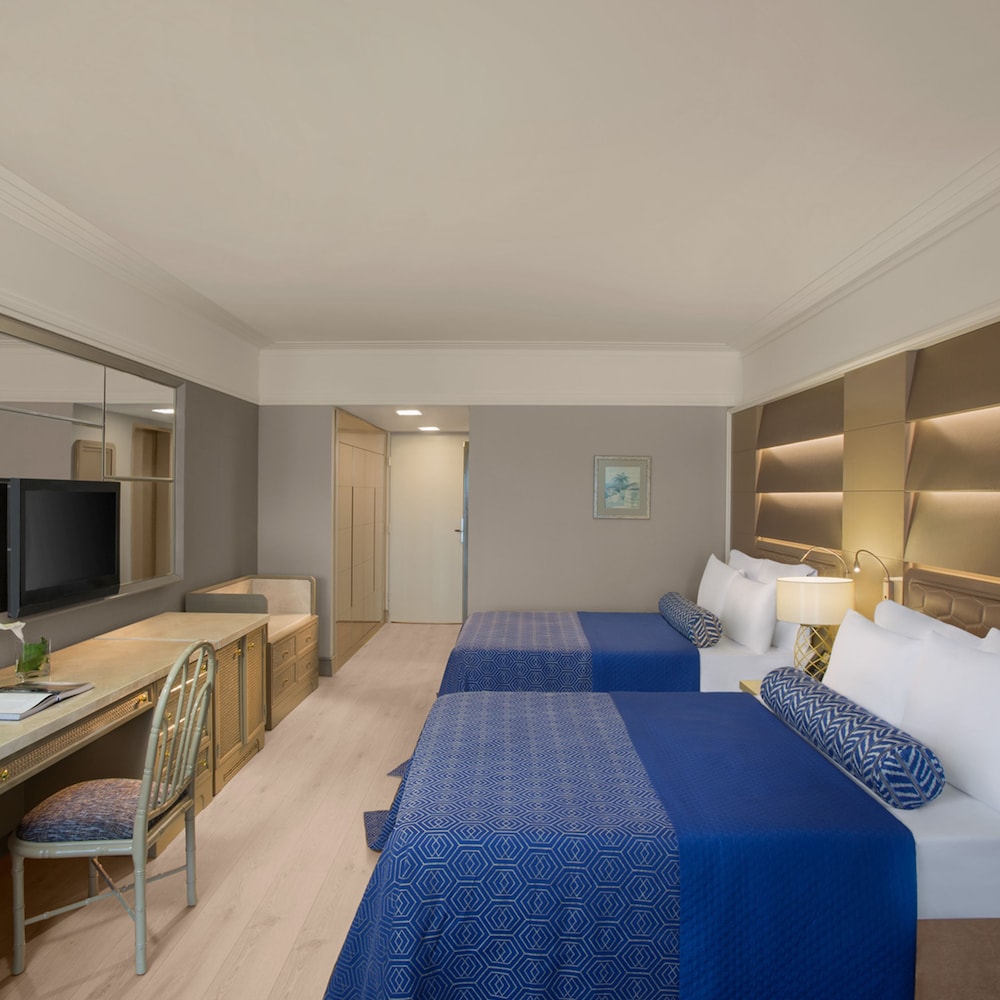 Habitación Estándar, Vista Parcial al Mar
