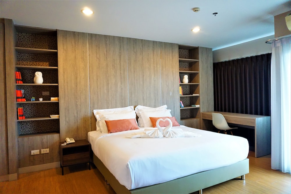 Superior Suite, Non Smoking, Kitchenette photo 2