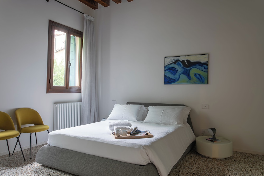 Apartment, Canal View photo 3