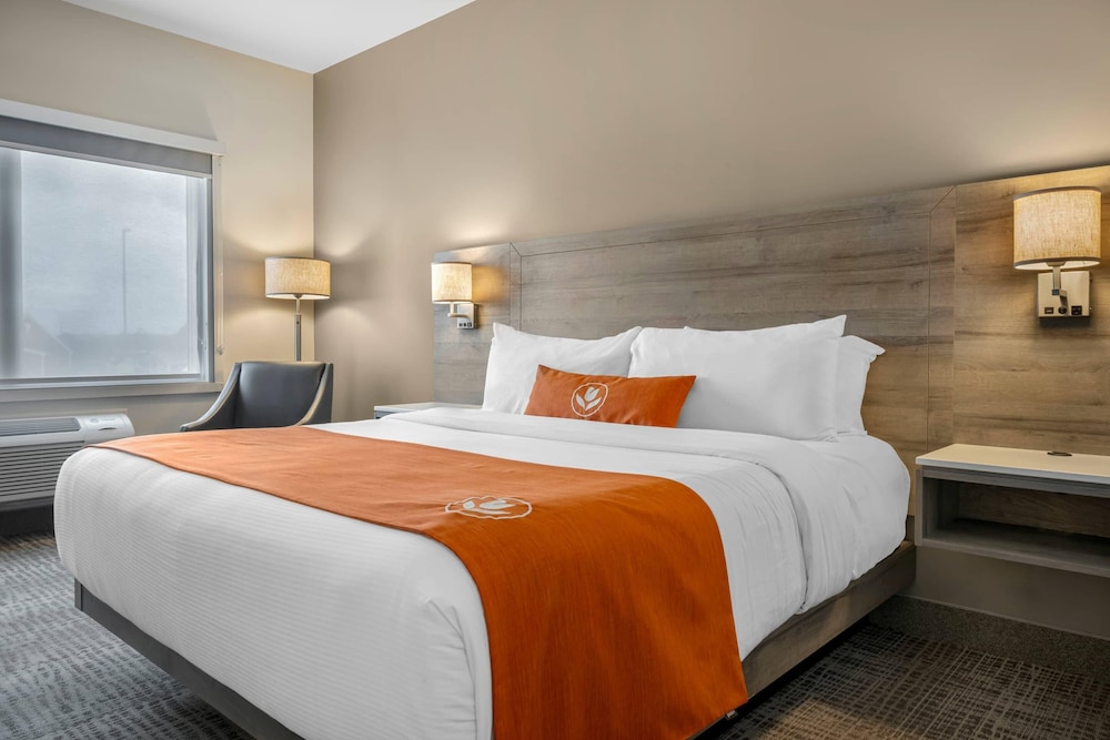 Amsterdam Inn & Suites, an Ascend Collection Hotel, Photo 2