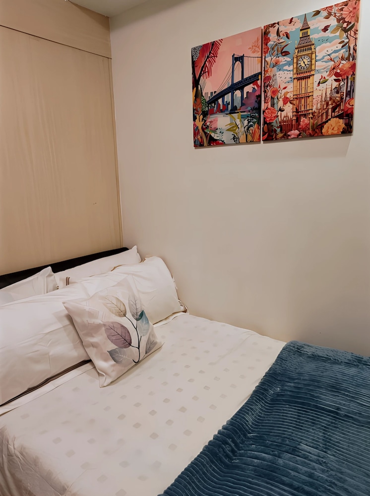 Family Condo, City View photo 3