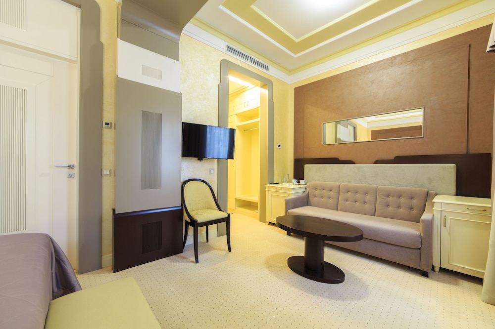 Standard Double Room photo 3