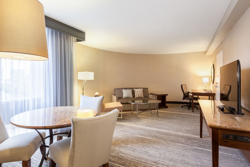 Suite, 2 Queen Beds, Non Smoking - Photo 5