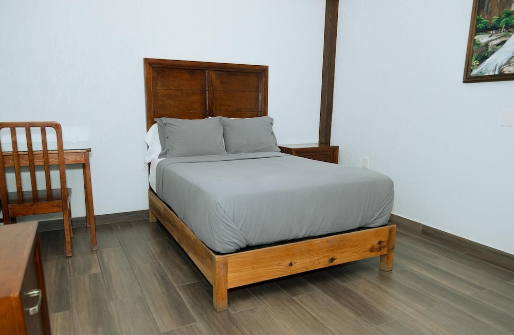 Twin Room, Balcony, City View photo 3