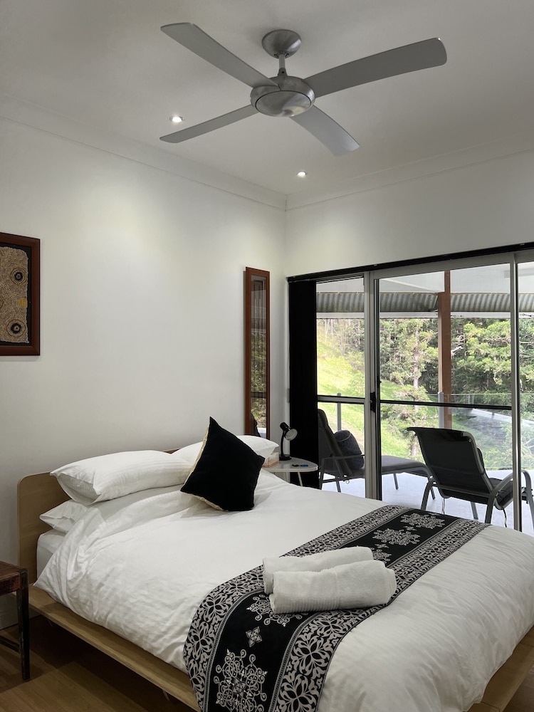Standard Suite, 1 Bedroom, Shared Bathroom (GOLD COAST B & B RETREAT) photo 1