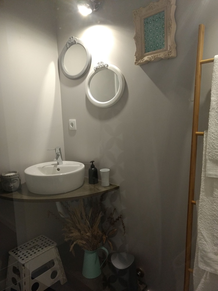 House, 1 Bedroom photo 2