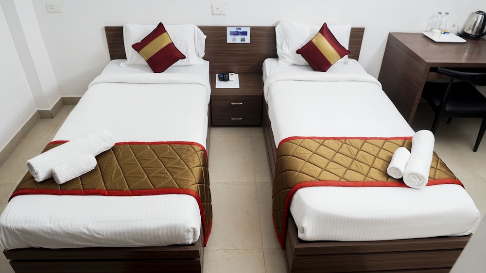 Deluxe Twin Room - Photo 7