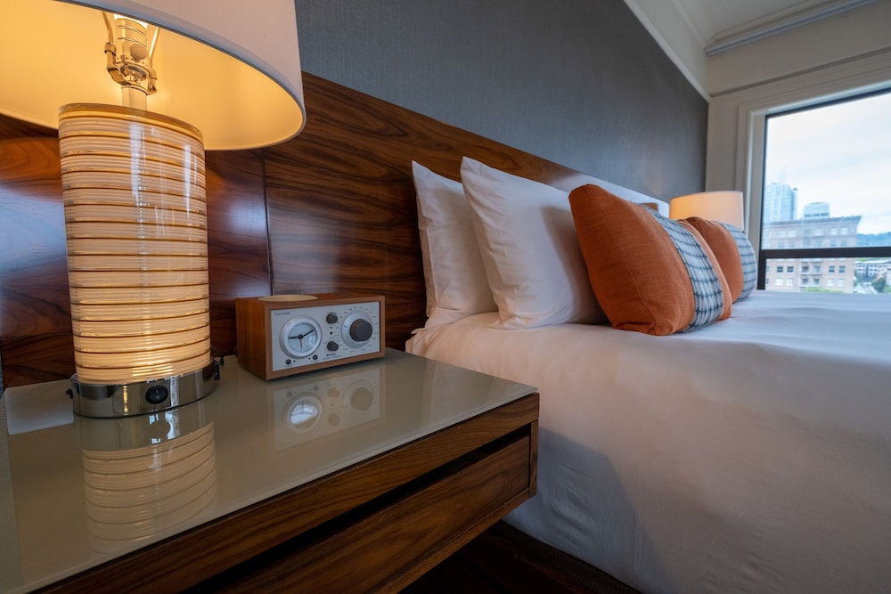 Premium Room, 2 Double Beds - Photo 4