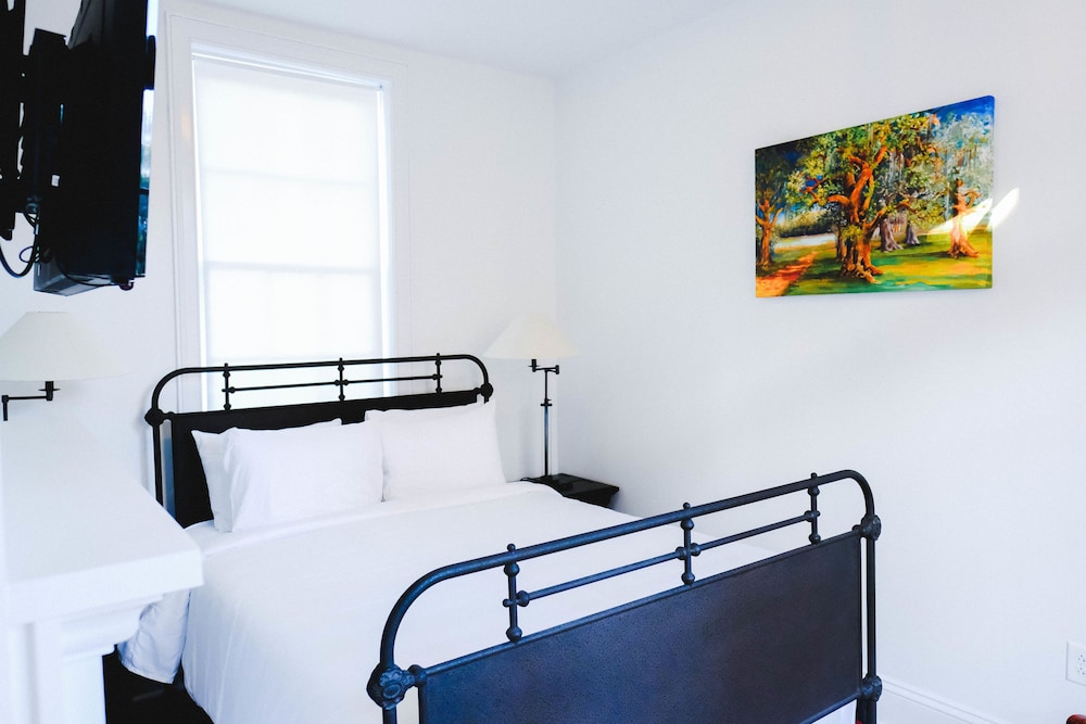 Esplanade Two Bedroom Suite