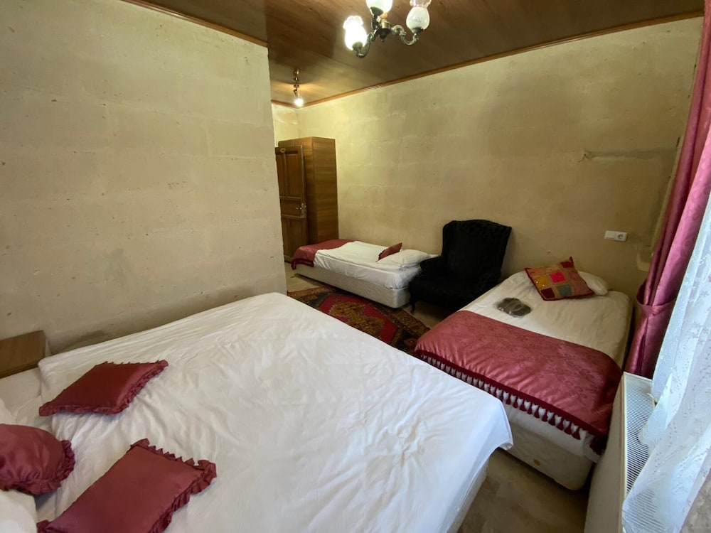 Exclusive Quadruple Room, 1 Bedroom, Mountain View photo 1