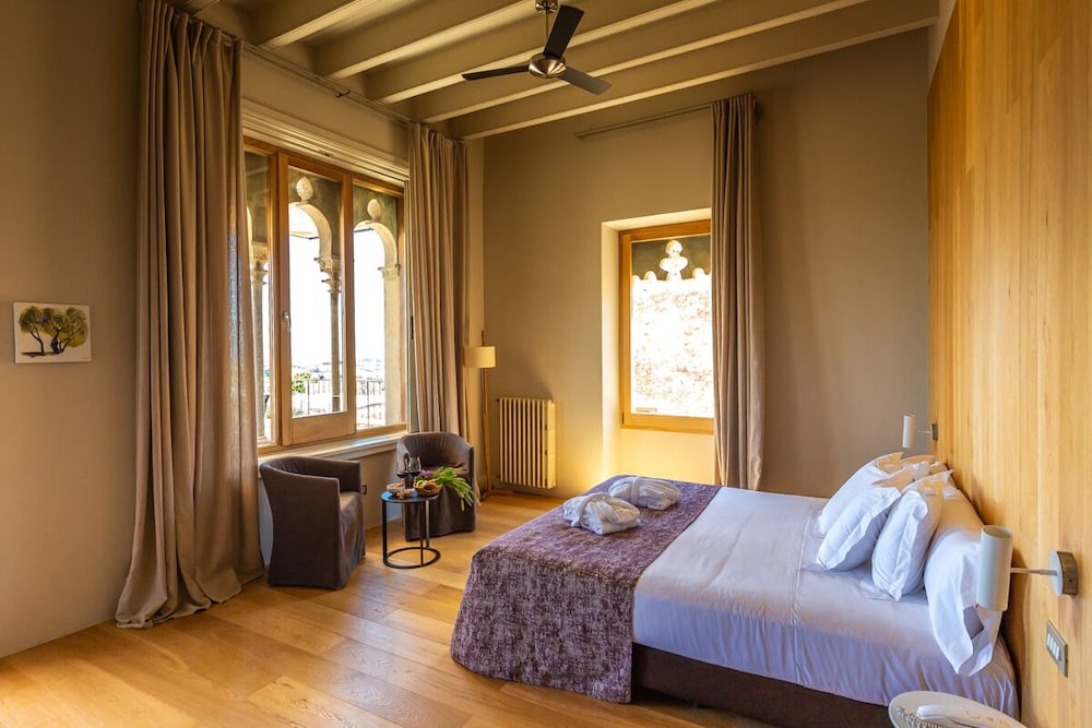 Panoramic Suite, Terrace