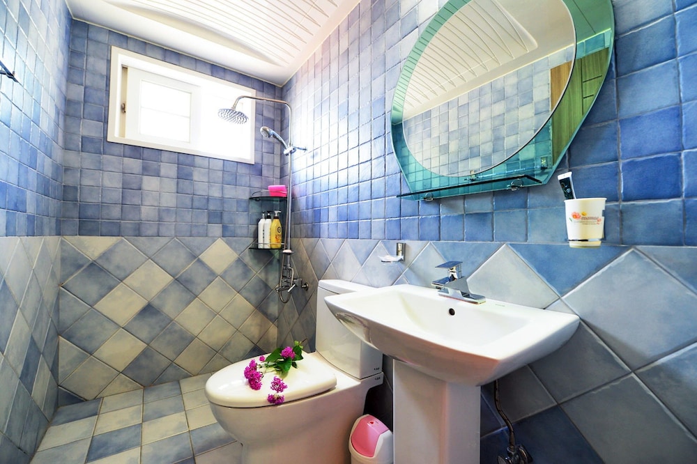 Room, Jetted Tub (Cypress /Spa in winter, contact hotel) photo 3