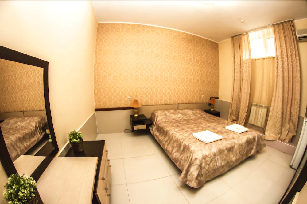 Economy Double Or Twin Room, Ground Floor photo 2