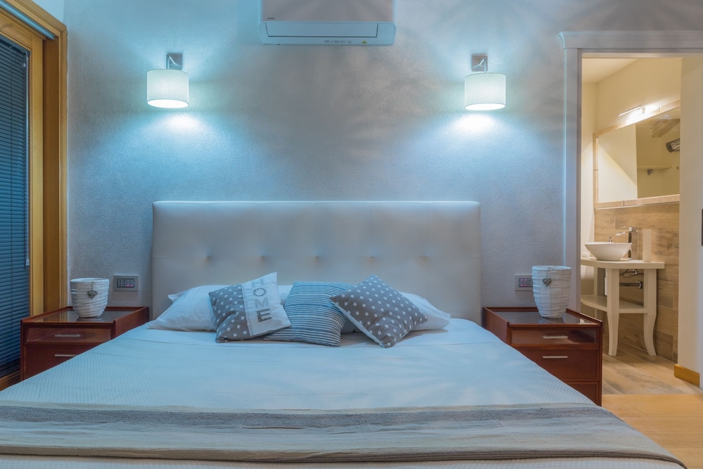Romantic Triple Room, Multiple Beds, Mountain View photo 1