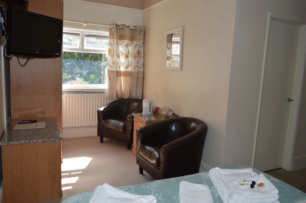 Basic Double Room, Ensuite, City View (Comfort (Budget) Double) photo 2