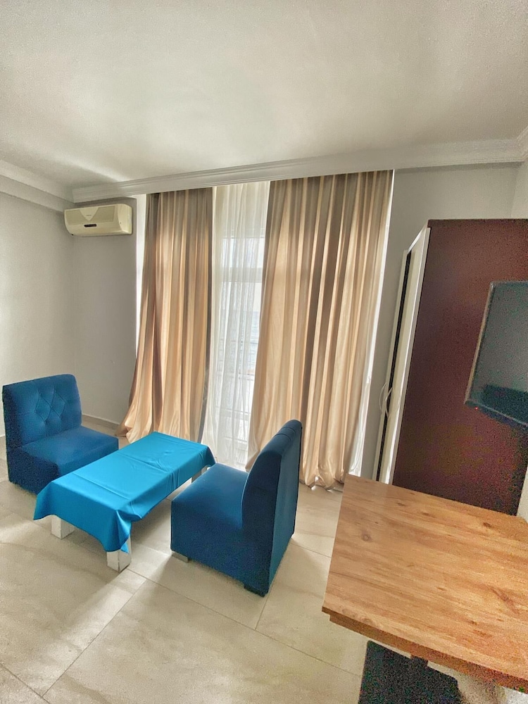 Deluxe Room, 1 Bedroom, Sea View photo 2