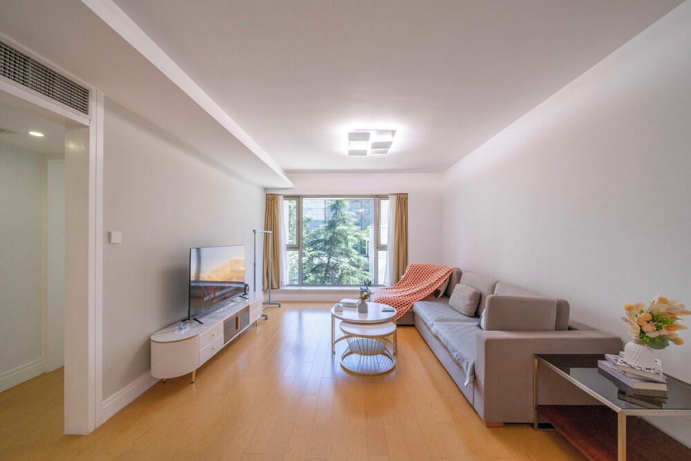 Superior Apartment, 2 Bedrooms, Kitchen, City View