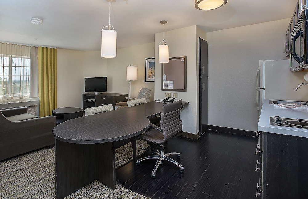 Suite, 1 Bedroom (1 Queen Bed) - Photo 2