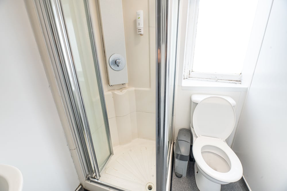 Twin Room with Shared Bathroom photo 3