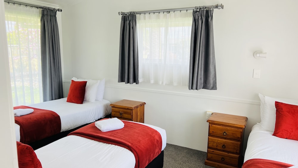 Superior 1 Bedroom photo 1