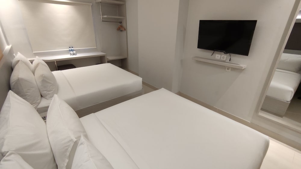 Family Quadruple Room - Photo 2