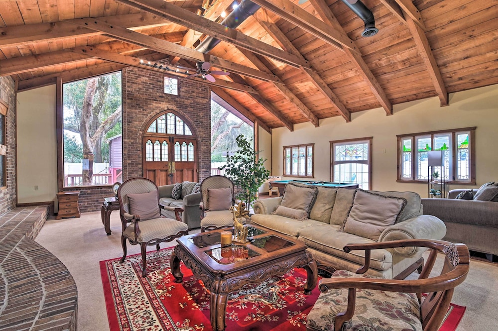 House (Multiple Bedrooms) photo 1