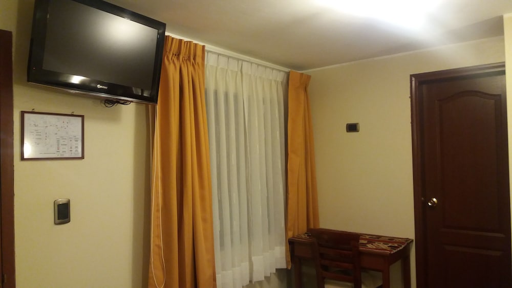 Standard Room - Photo 7