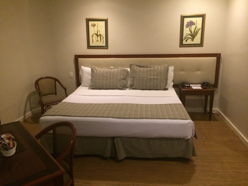 Standard Room - Photo 7