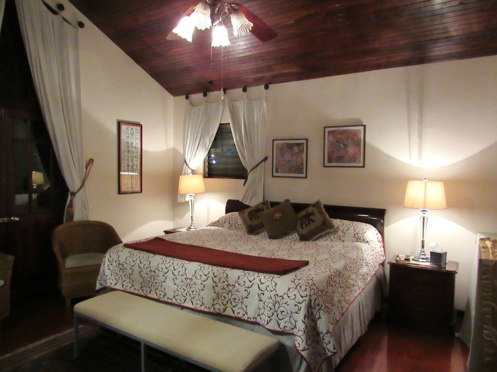 Royal Suite photo 1