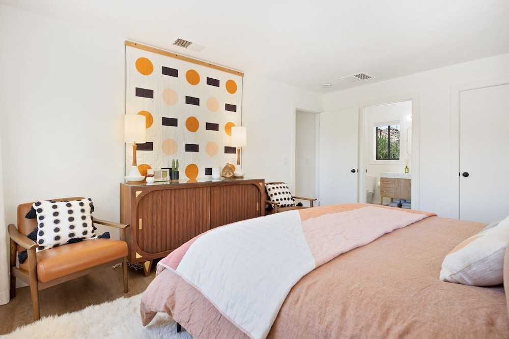 House, 4 Bedrooms