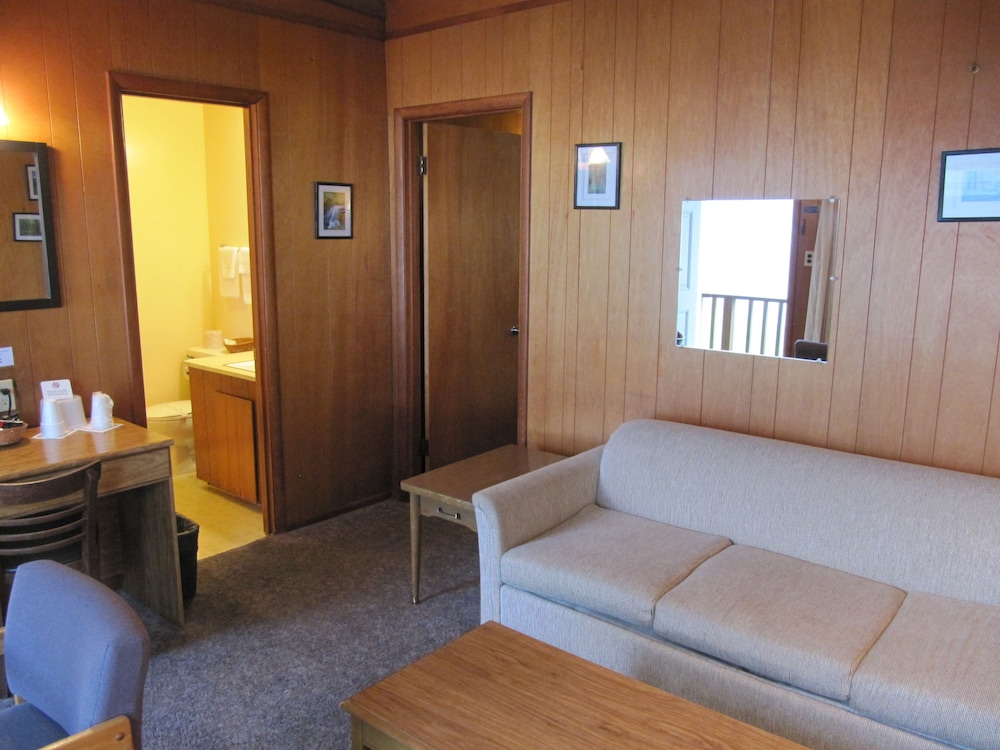 Inn Room, 1 Queen with Living Room & View photo 1