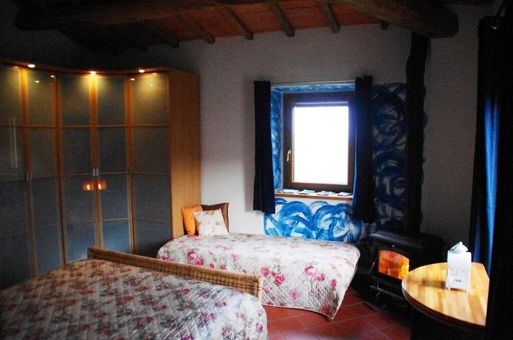 Standard Triple Room, Multiple Beds, Non Smoking, Mountain View photo 2