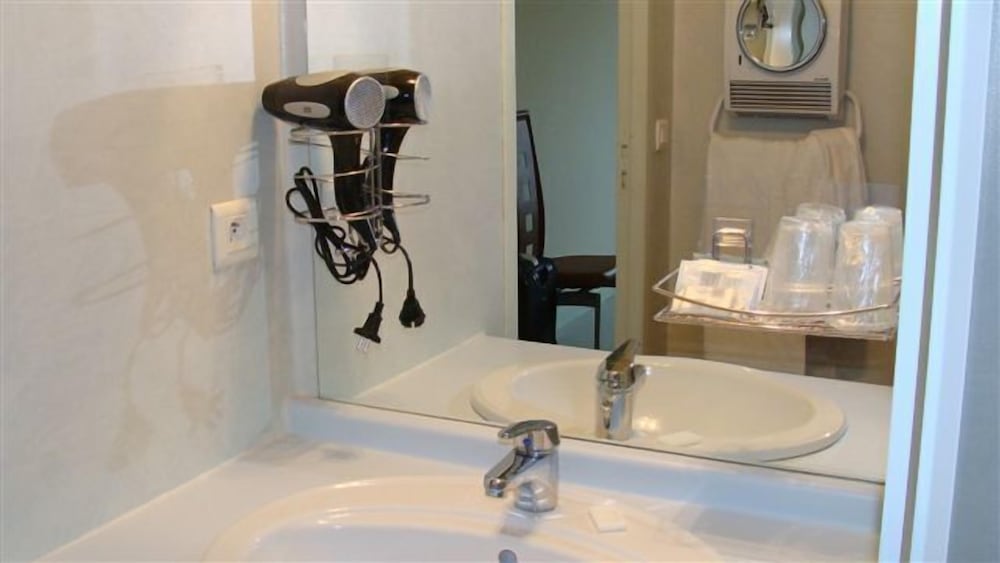 Quadruple Room (avec douche) photo 3
