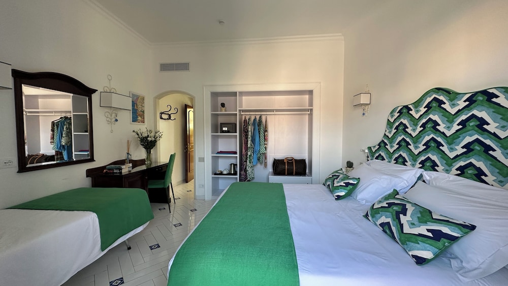 Comfort Triple Room, Balcony - Photo 1