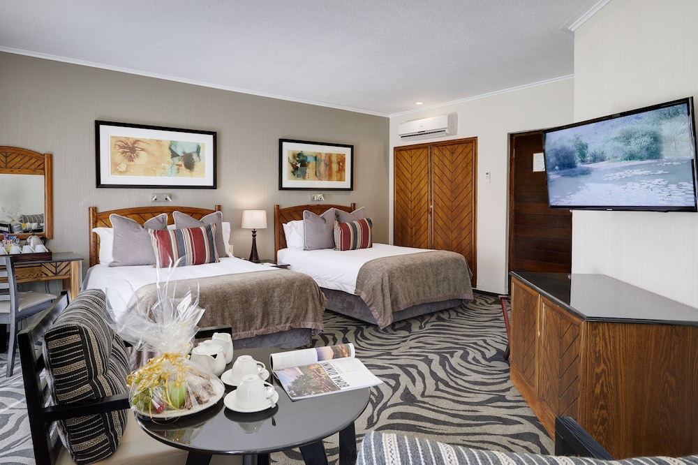 Executive Twin Room - Photo 7