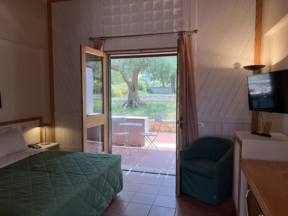 Deluxe Double Room, Terrace photo 3