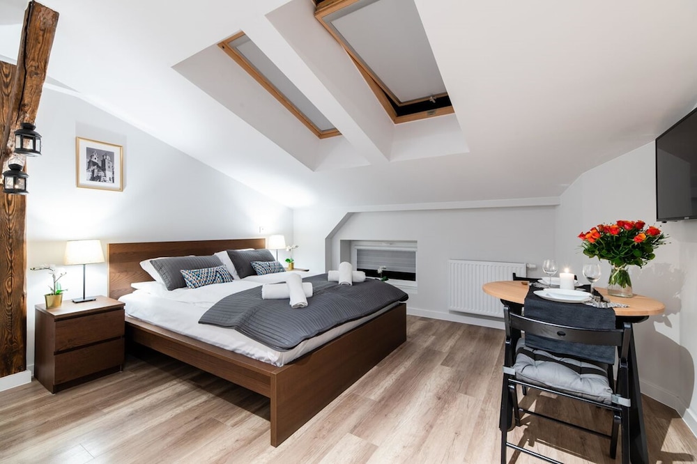 Apartment (D50)