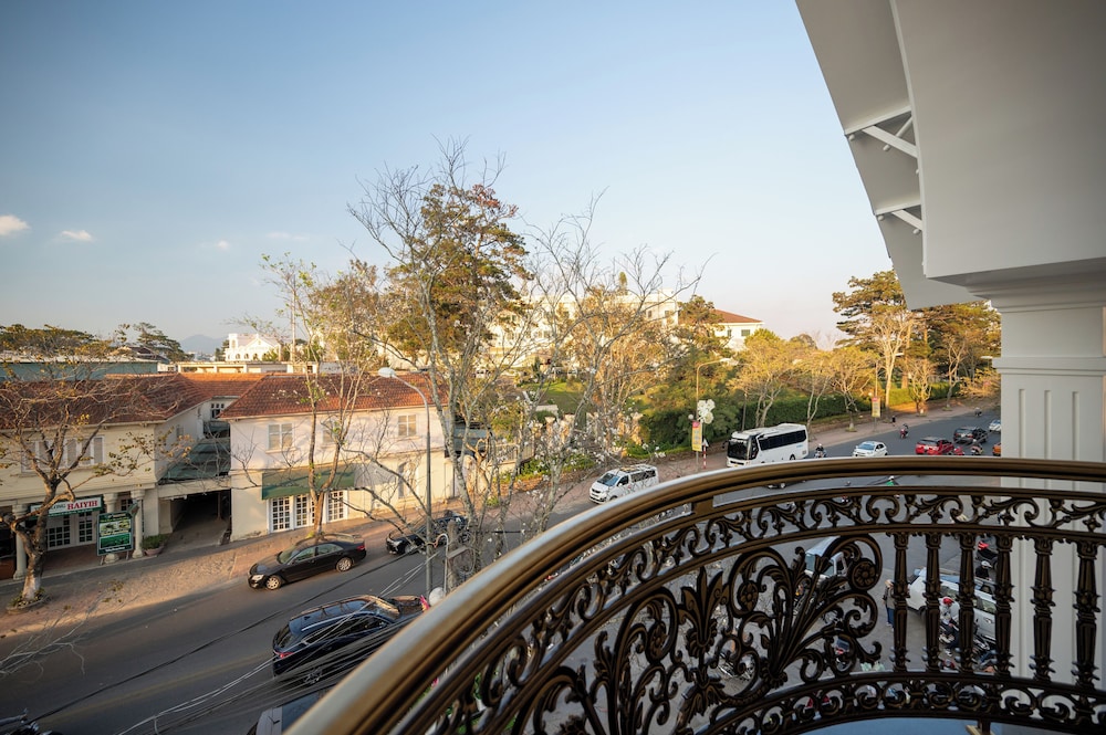 Penthouse - Photo 12