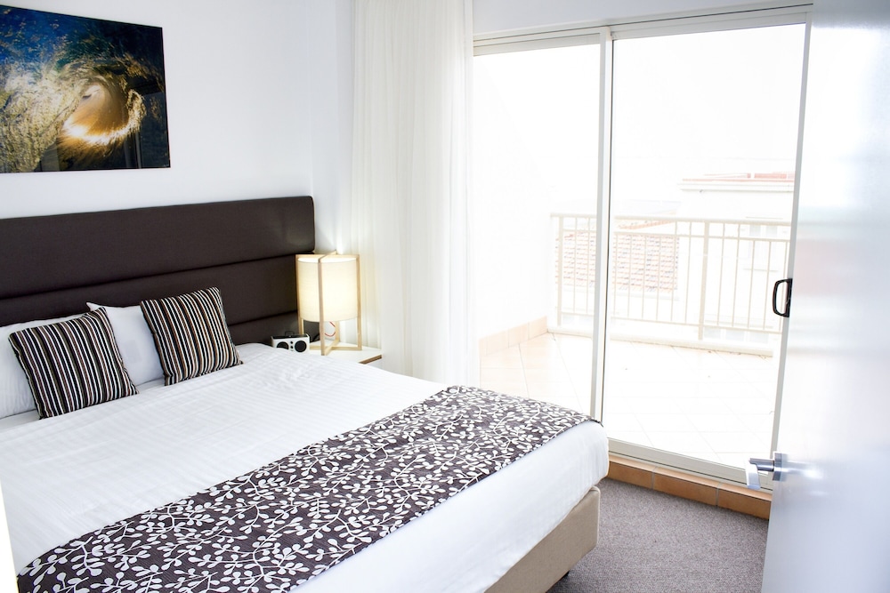 Two Bedroom - Photo 2