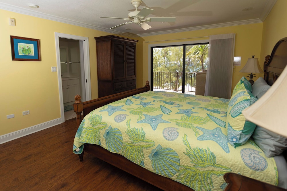 Ocean View Penthouse 4BR