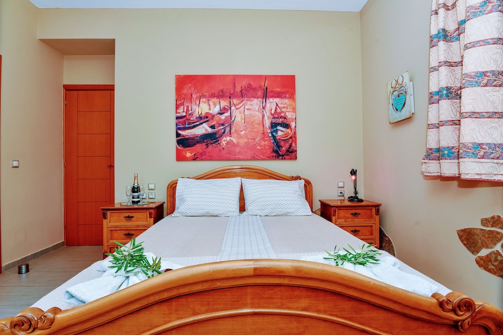 Classic Villa, 3 Bedrooms, Jetted Tub