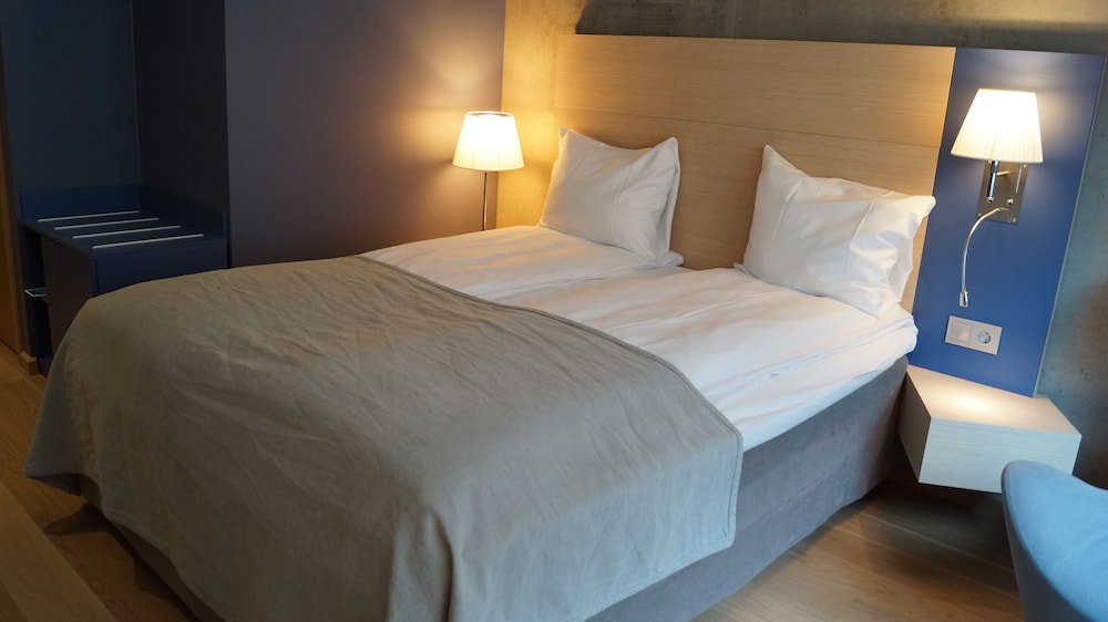 Standard Room, 1 Double Bed, Non Smoking - Photo 3