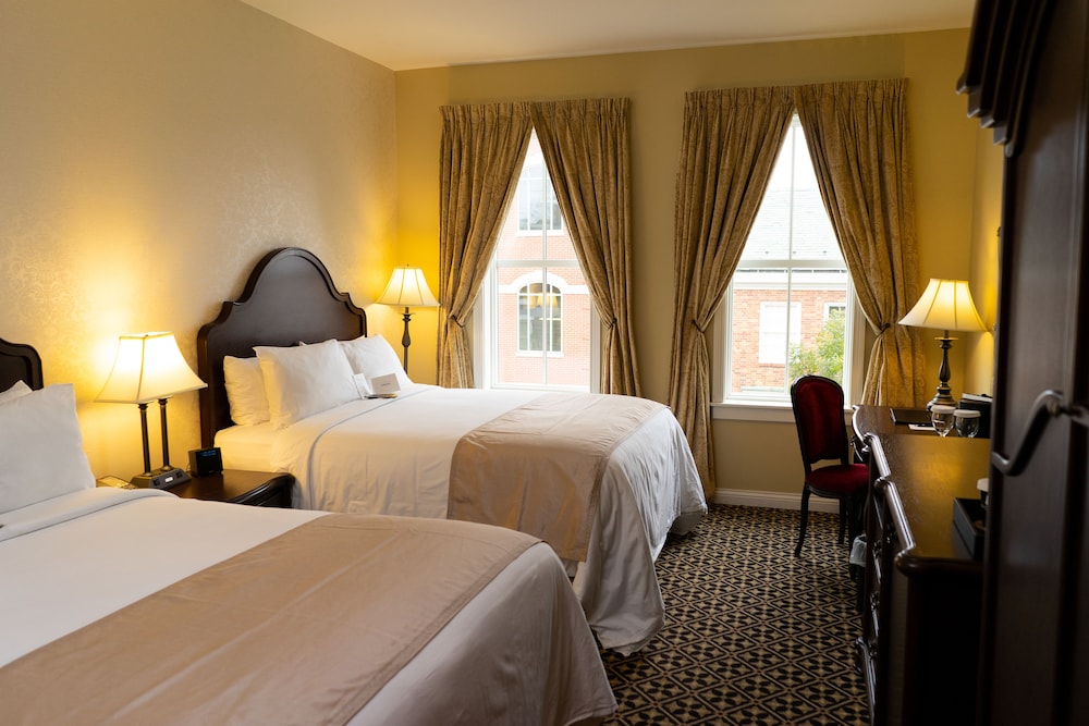 Superior Double Room, 2 Queen Beds photo 3