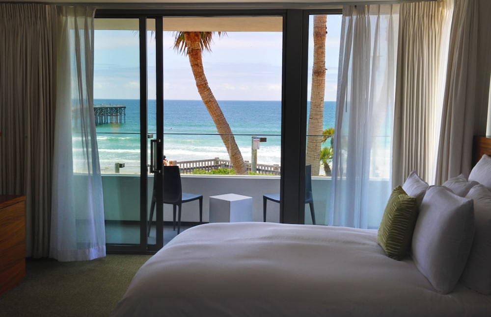 SURF PAD - Photo 2