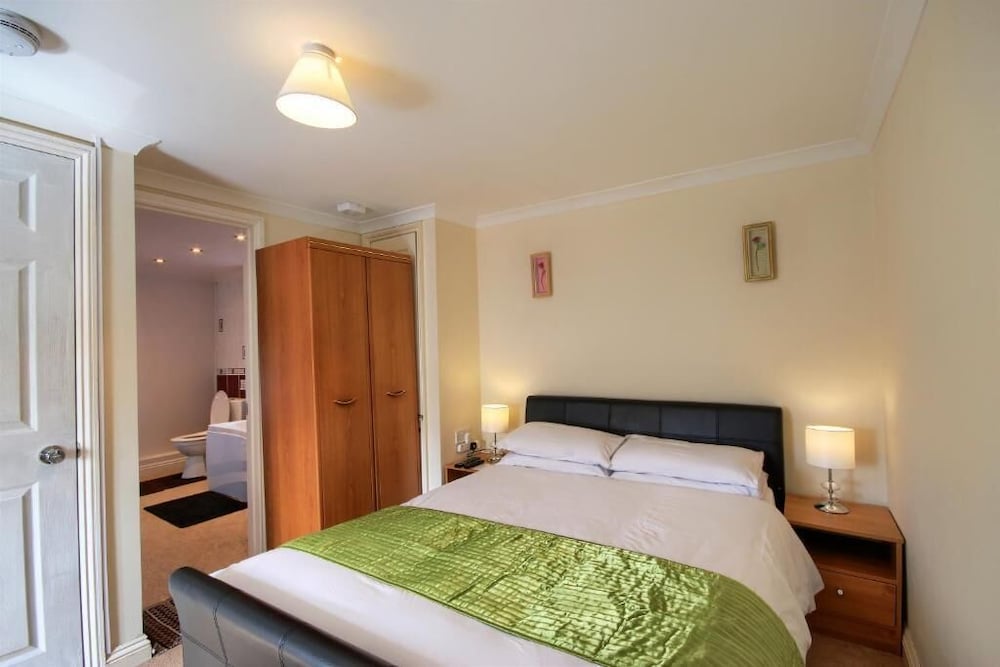 Economy Double Room photo 1