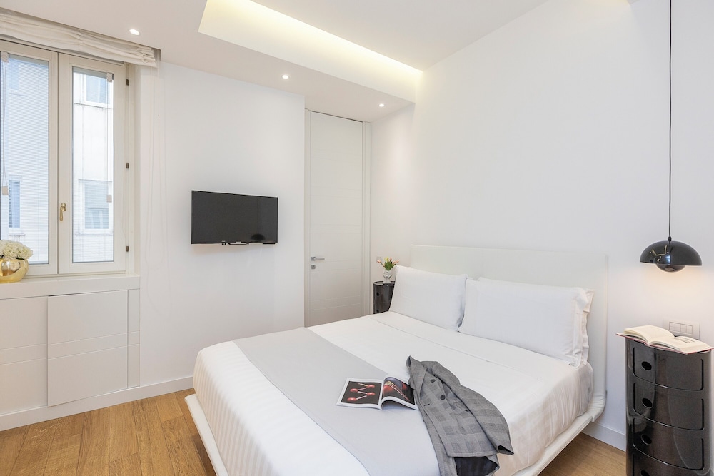 Exclusive Apartment, 1 Bedroom, City View photo 2