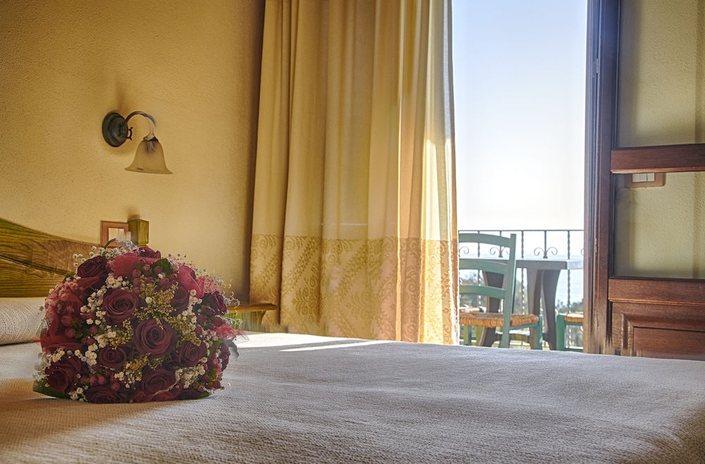 Standard Double Room - Photo 3