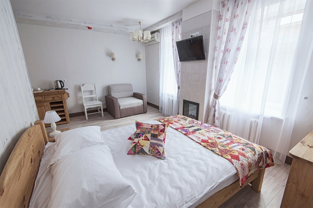 Standard Double Room (Loskutki)