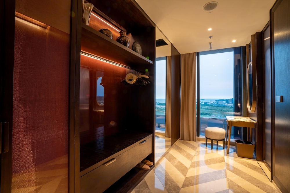 Arjuna Junior Suite Balcony photo 3
