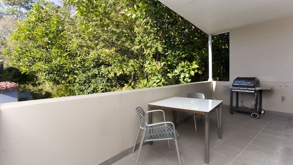 Apartment, 2 Bedrooms, Balcony photo 2